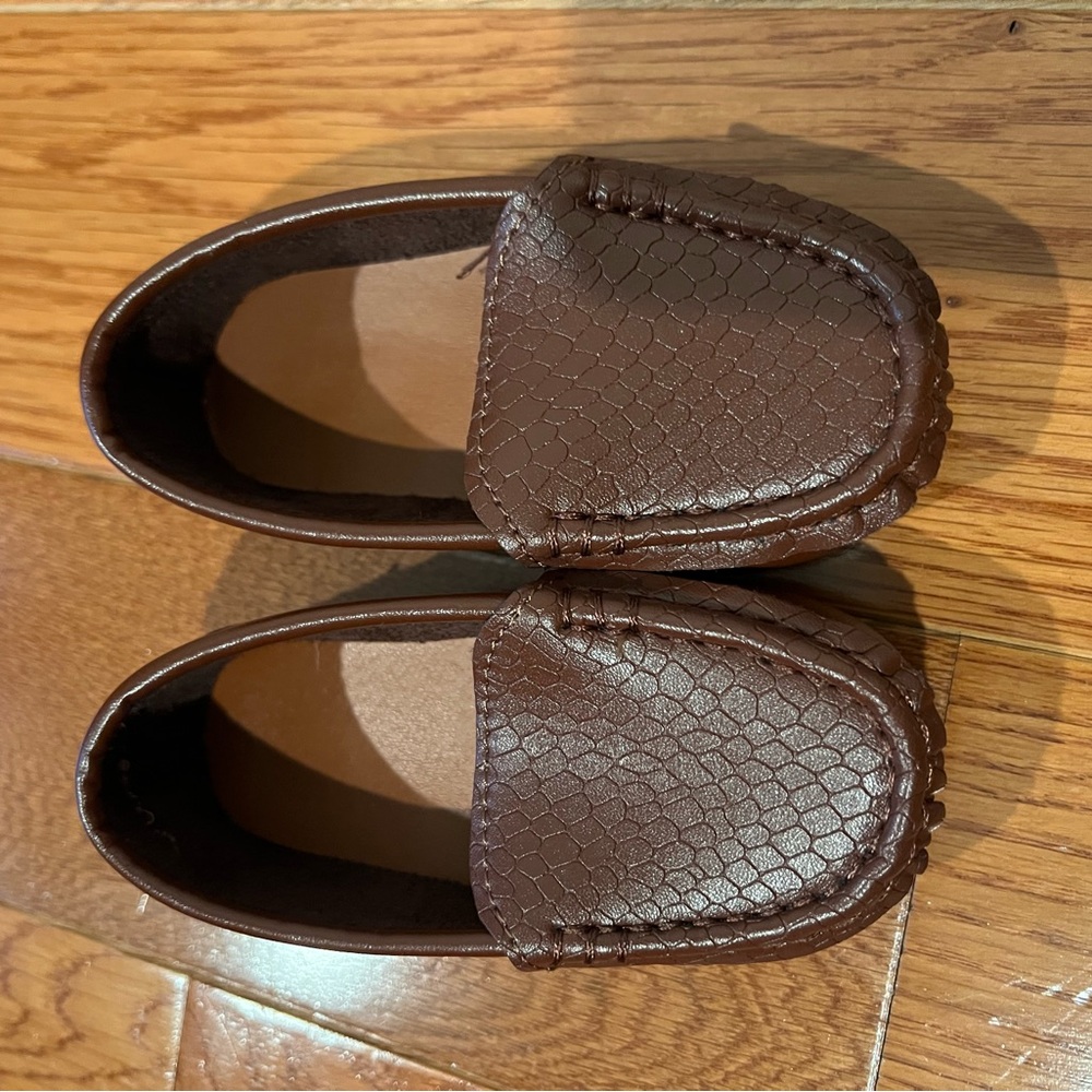 Amazon like new Brown Kids Moccasins